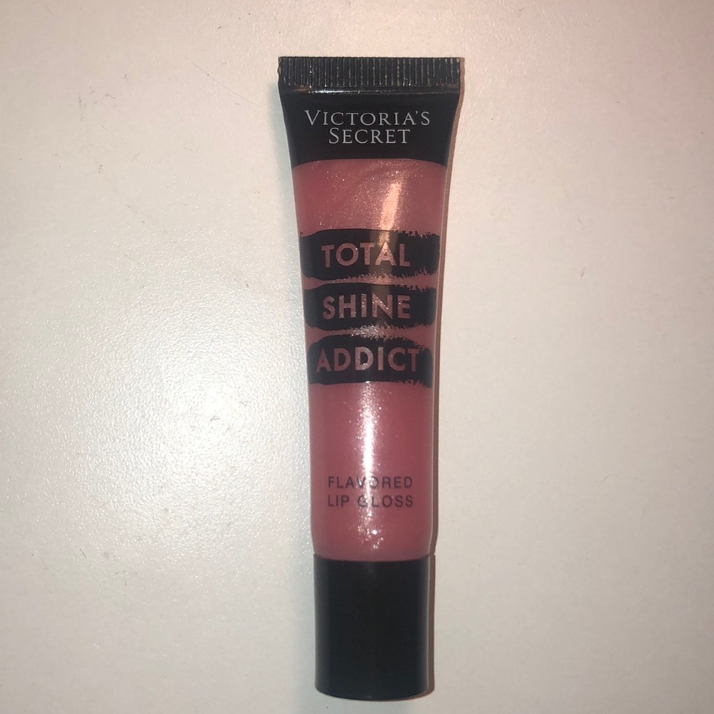 Victoria Secret strawberry fizz flavored lipgloss